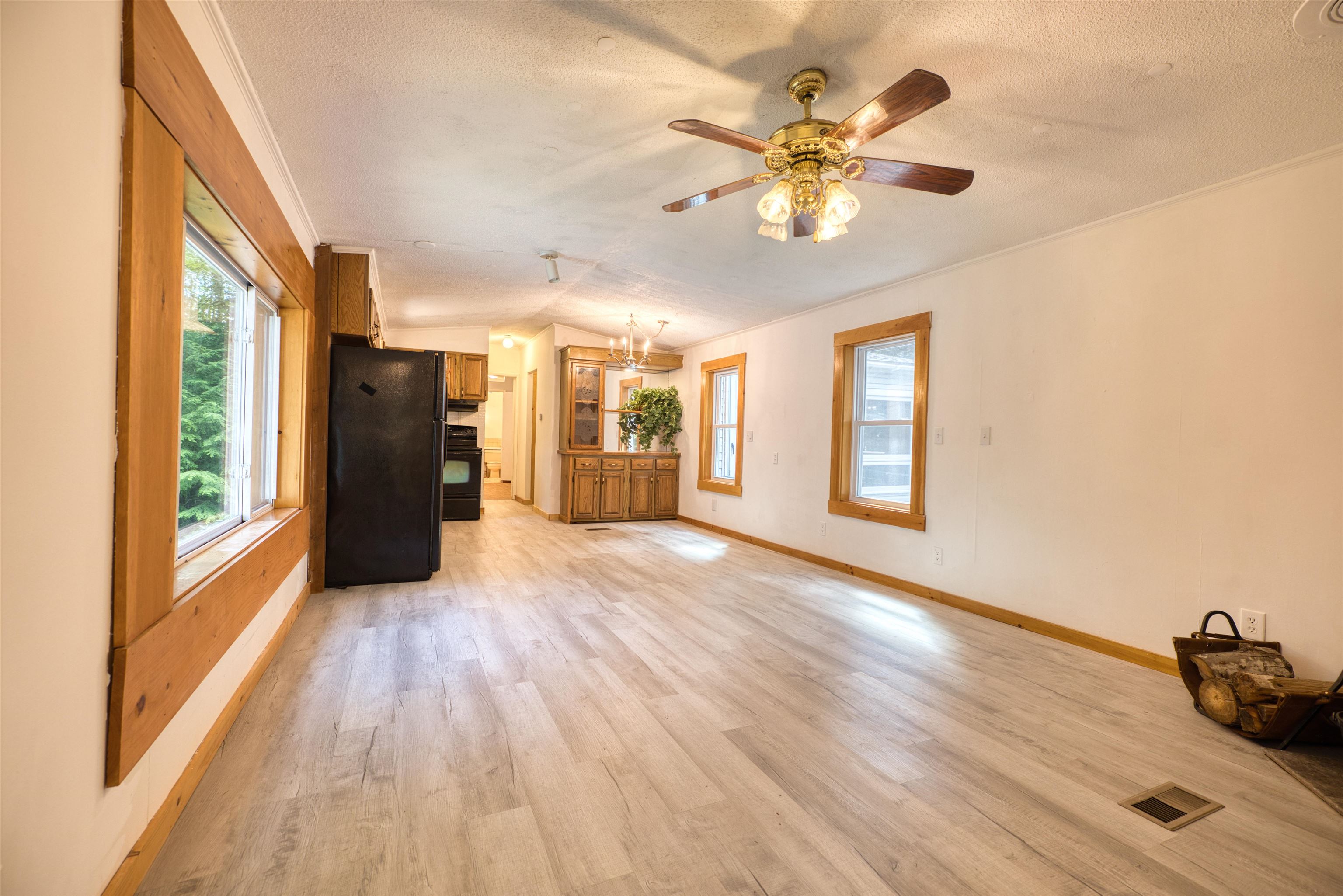 11 Beech River Circle
