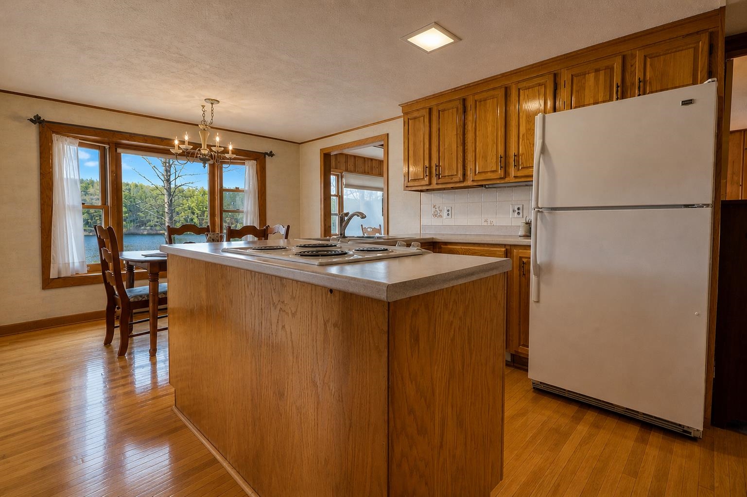 107 W Bay Road