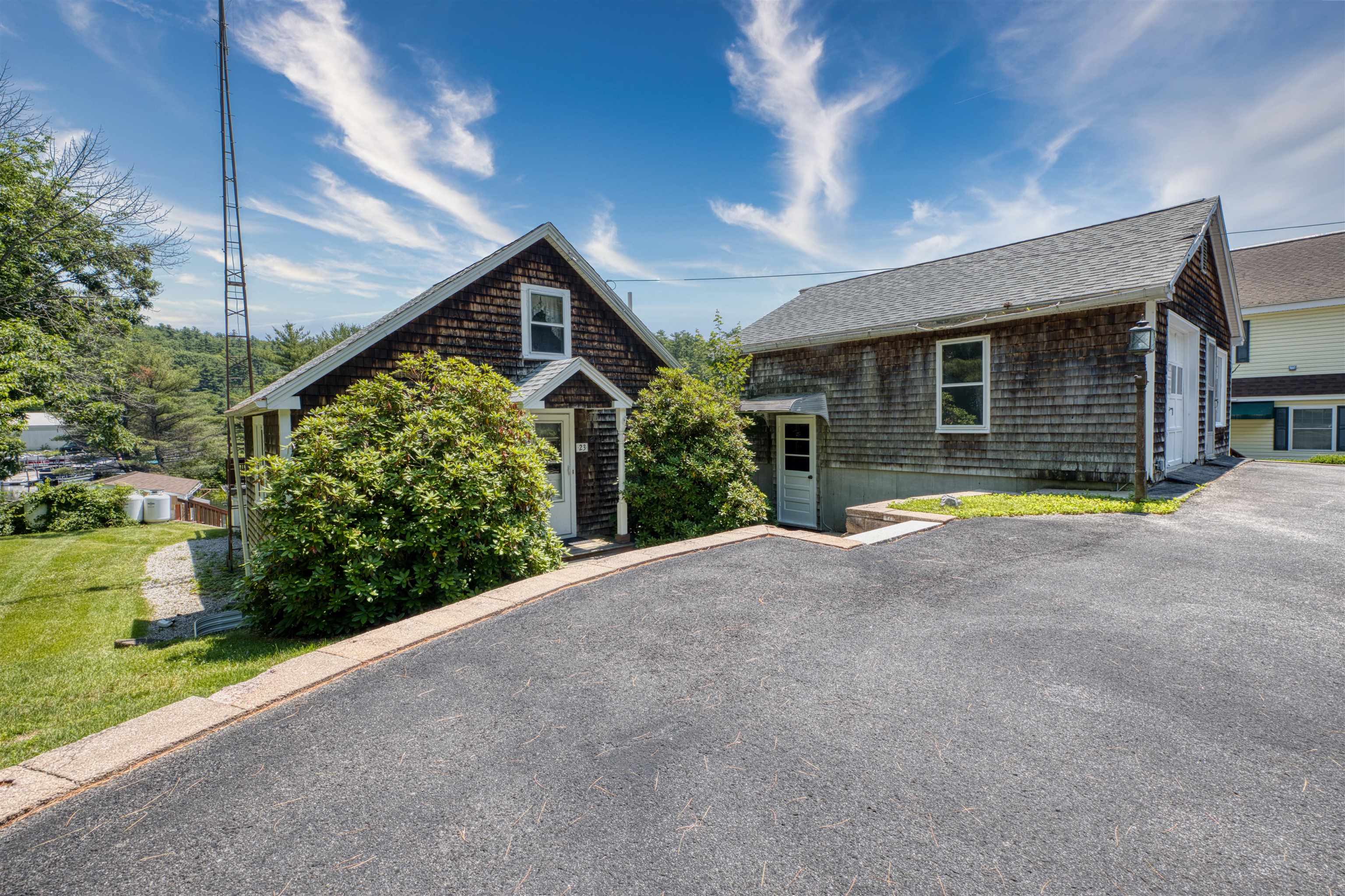 23 Riverlake Street