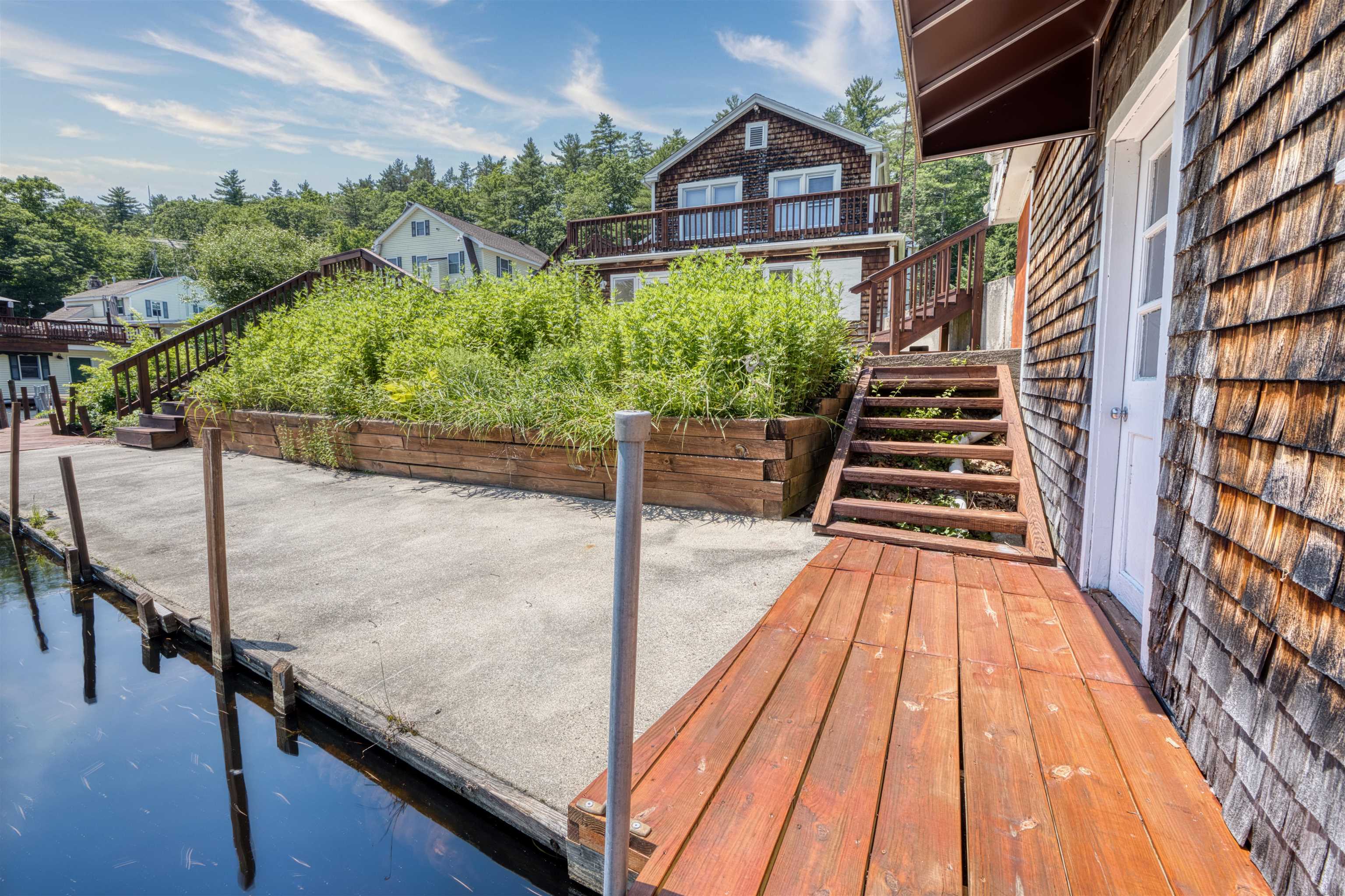 23 Riverlake Street
