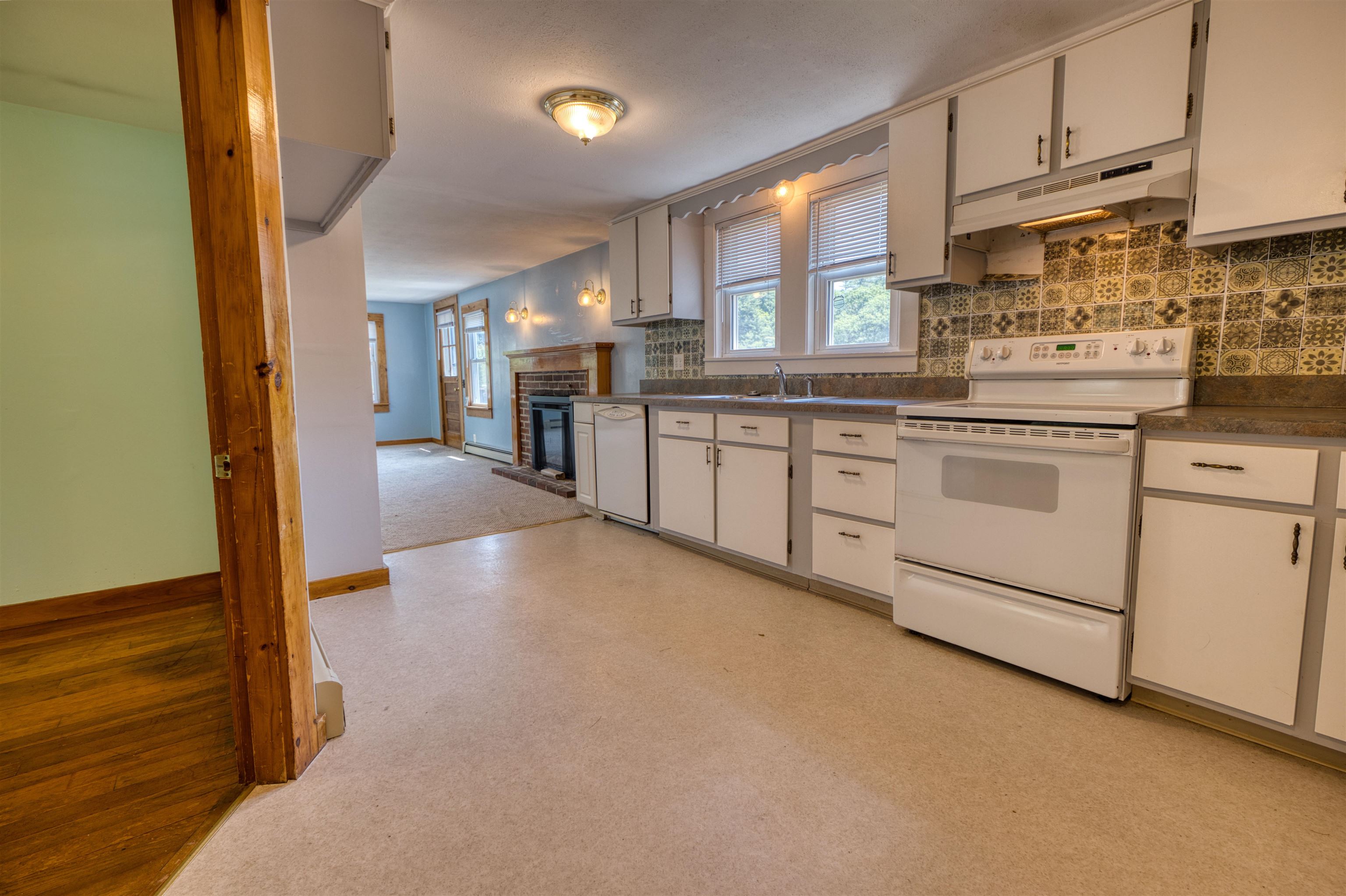 23 Riverlake Street