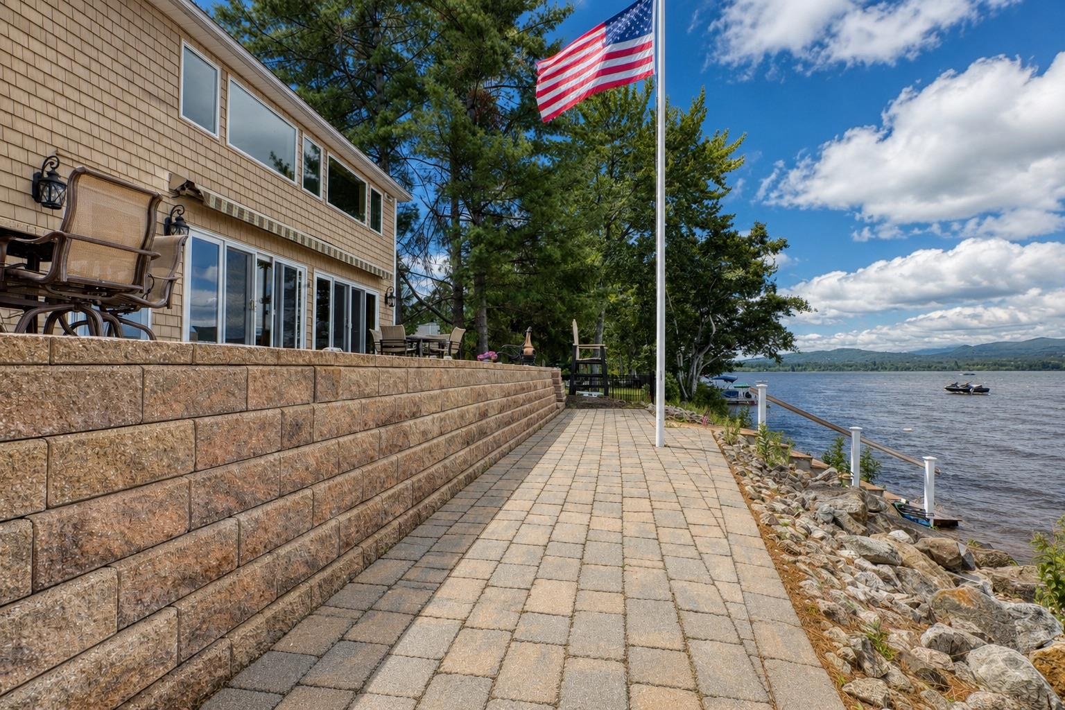 52 Long Sands Road