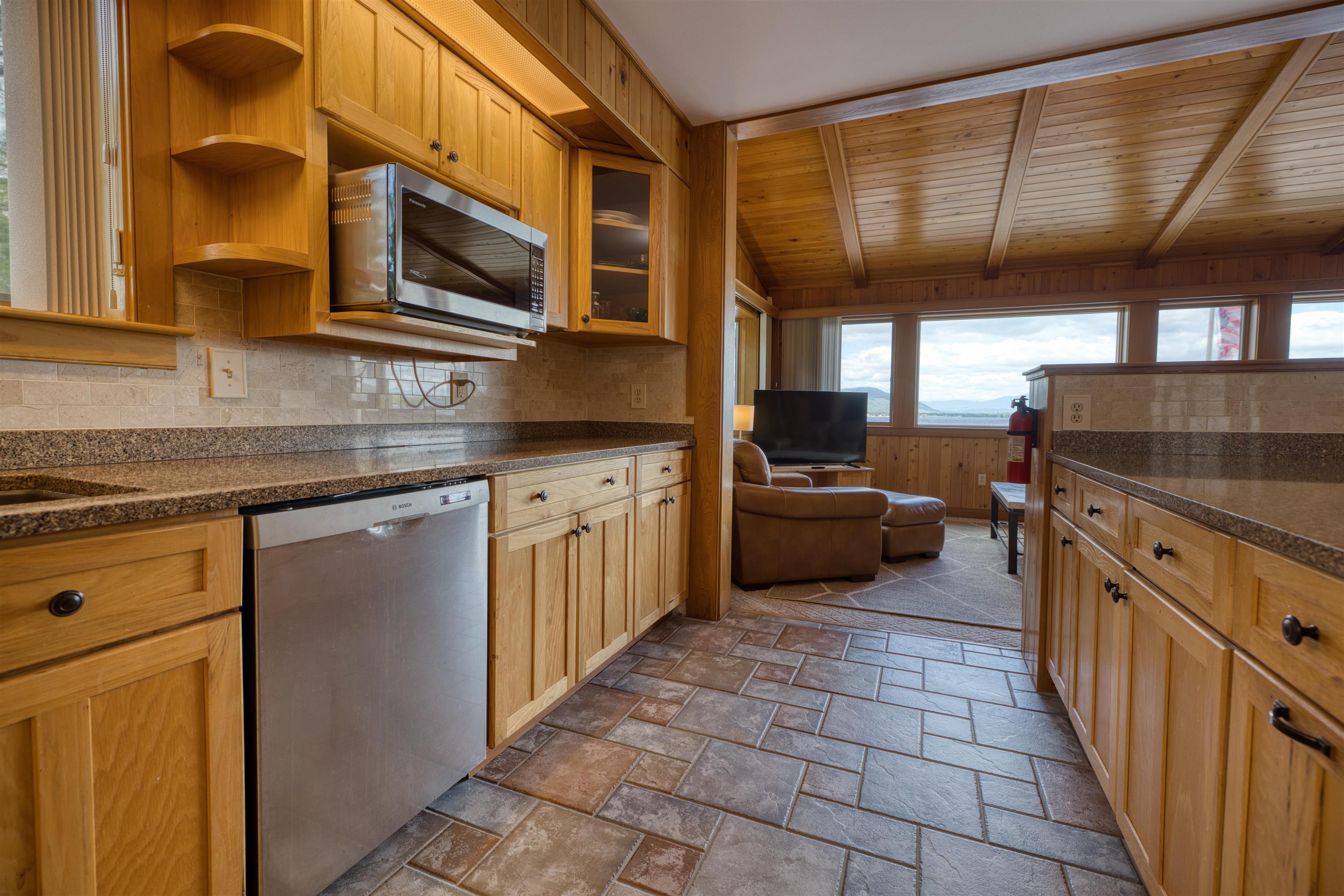 52 Long Sands Road