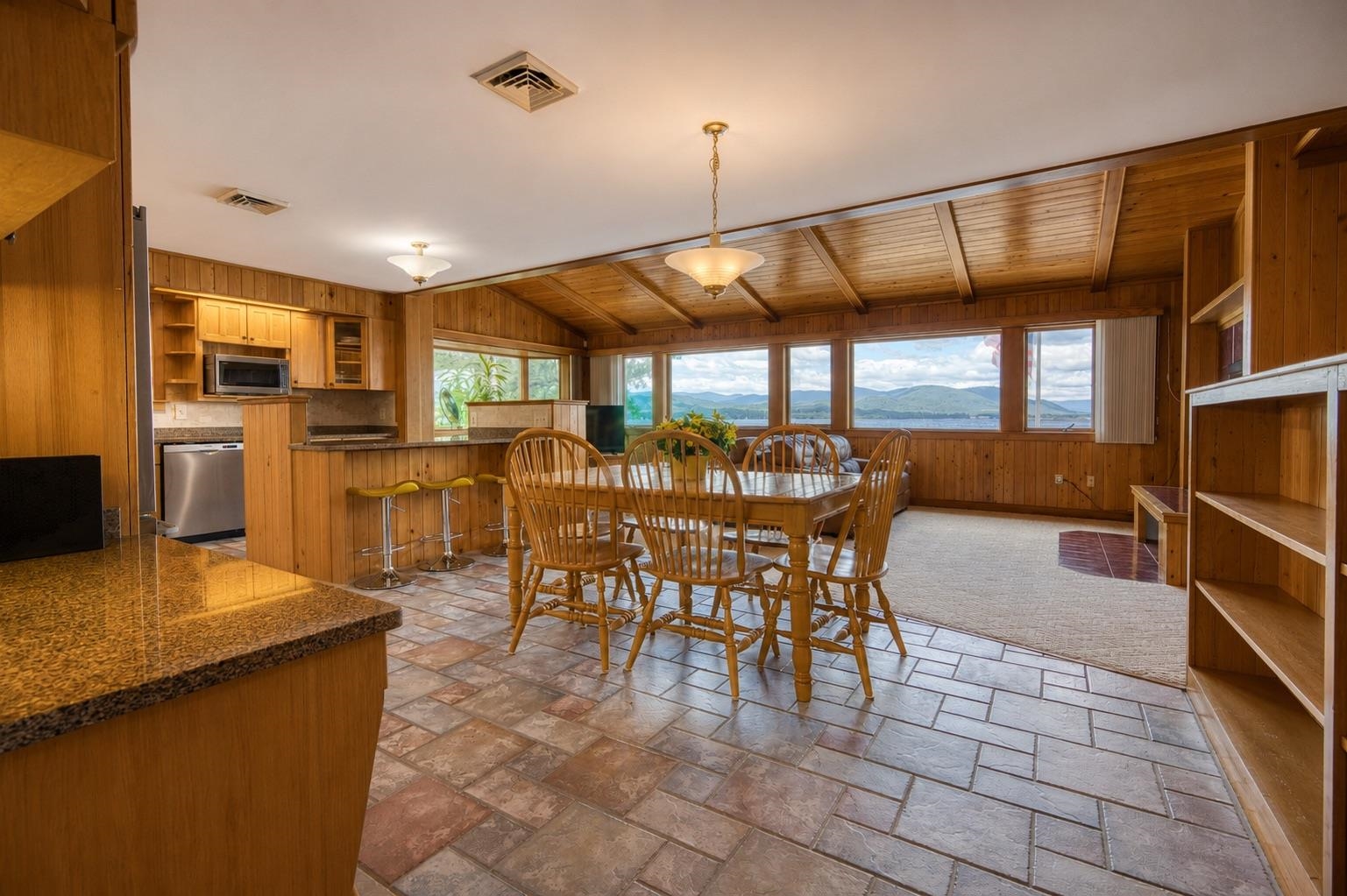 52 Long Sands Road