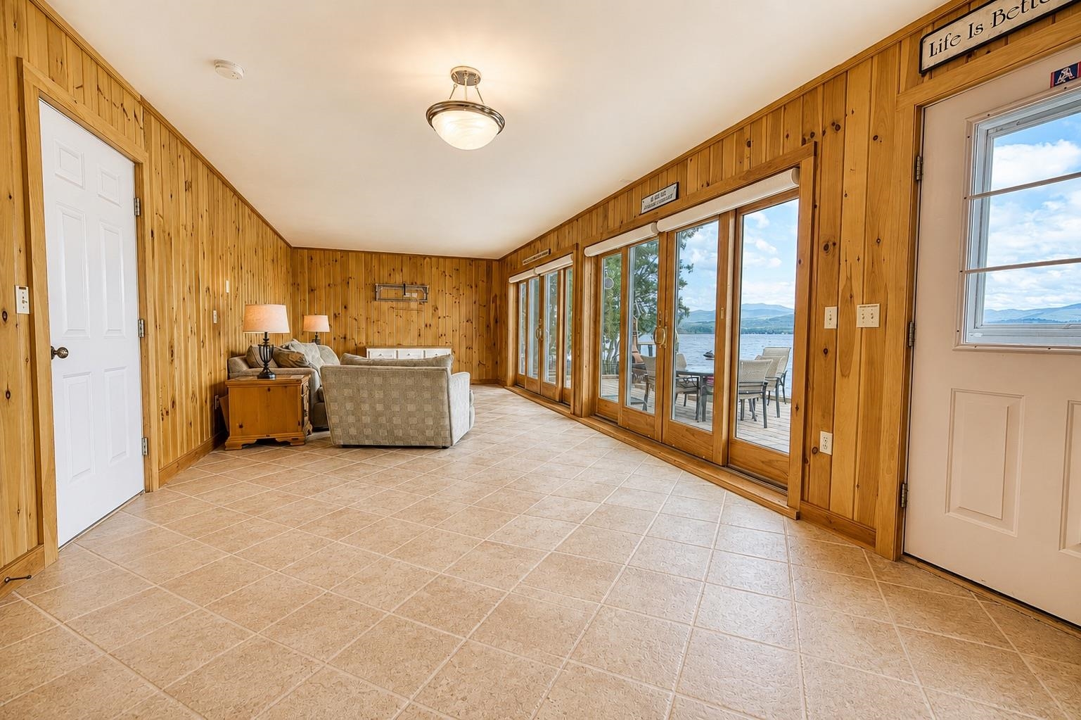 52 Long Sands Road