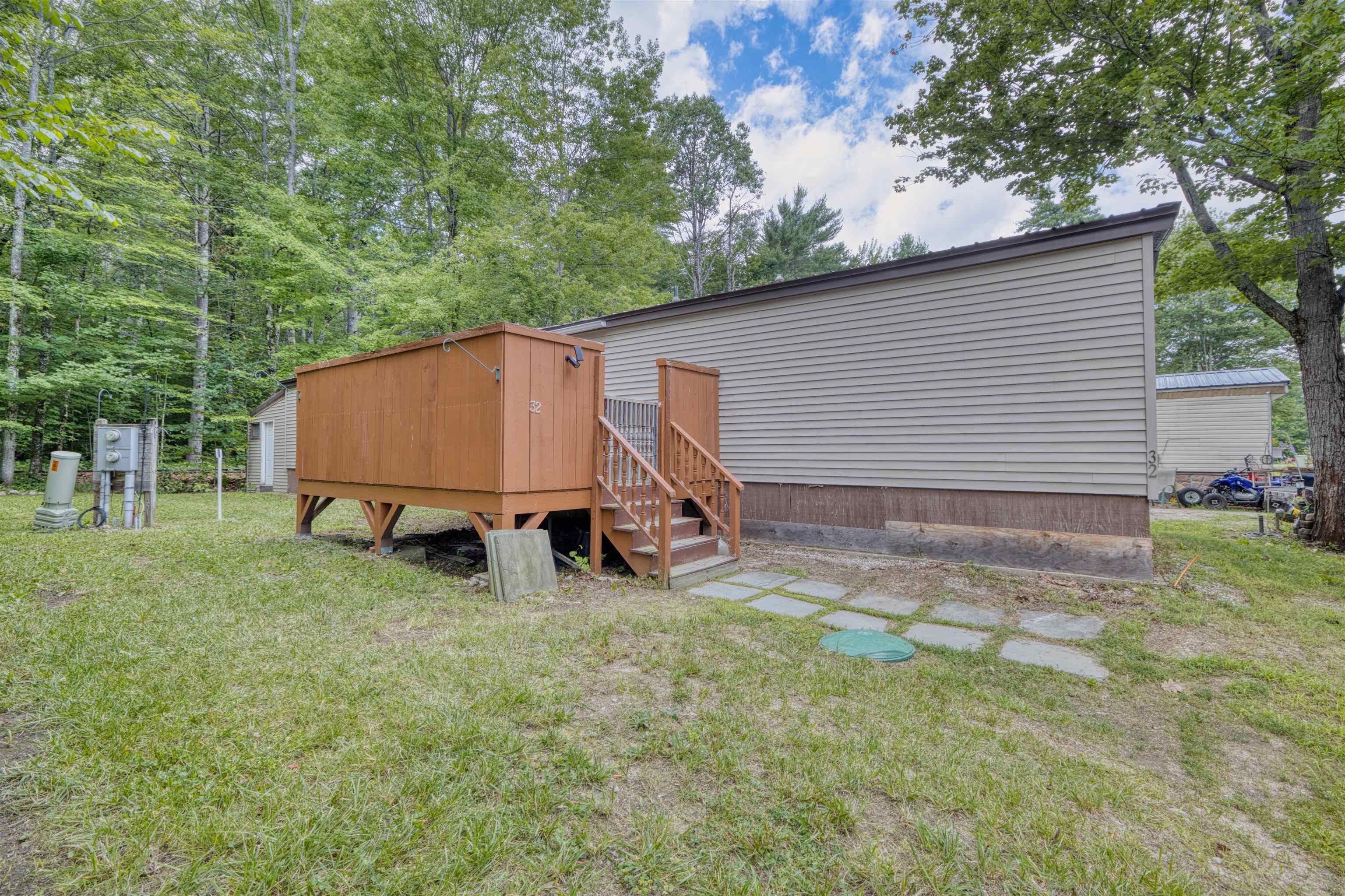 32 Circle Road