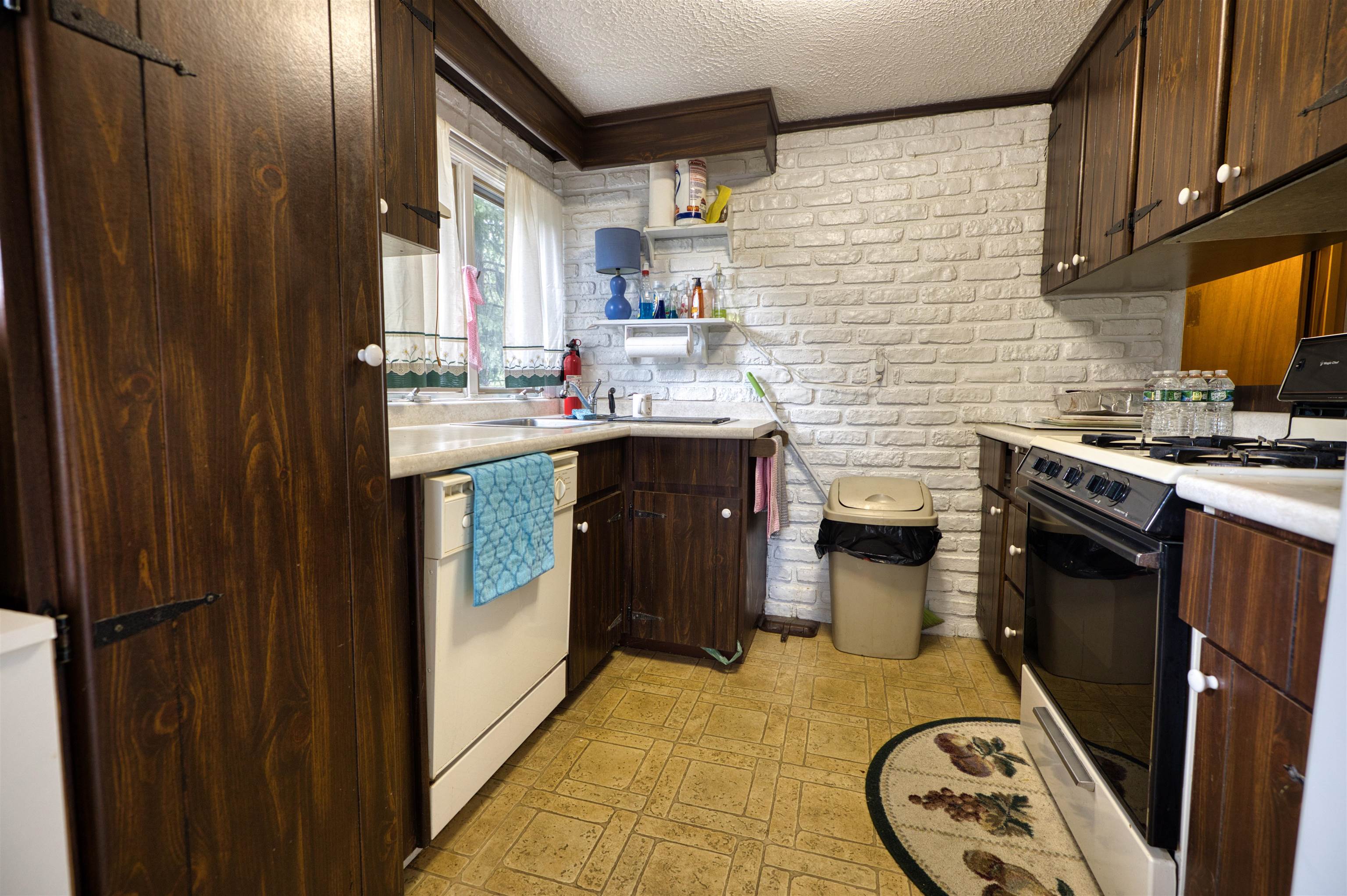 463 Huckins Road