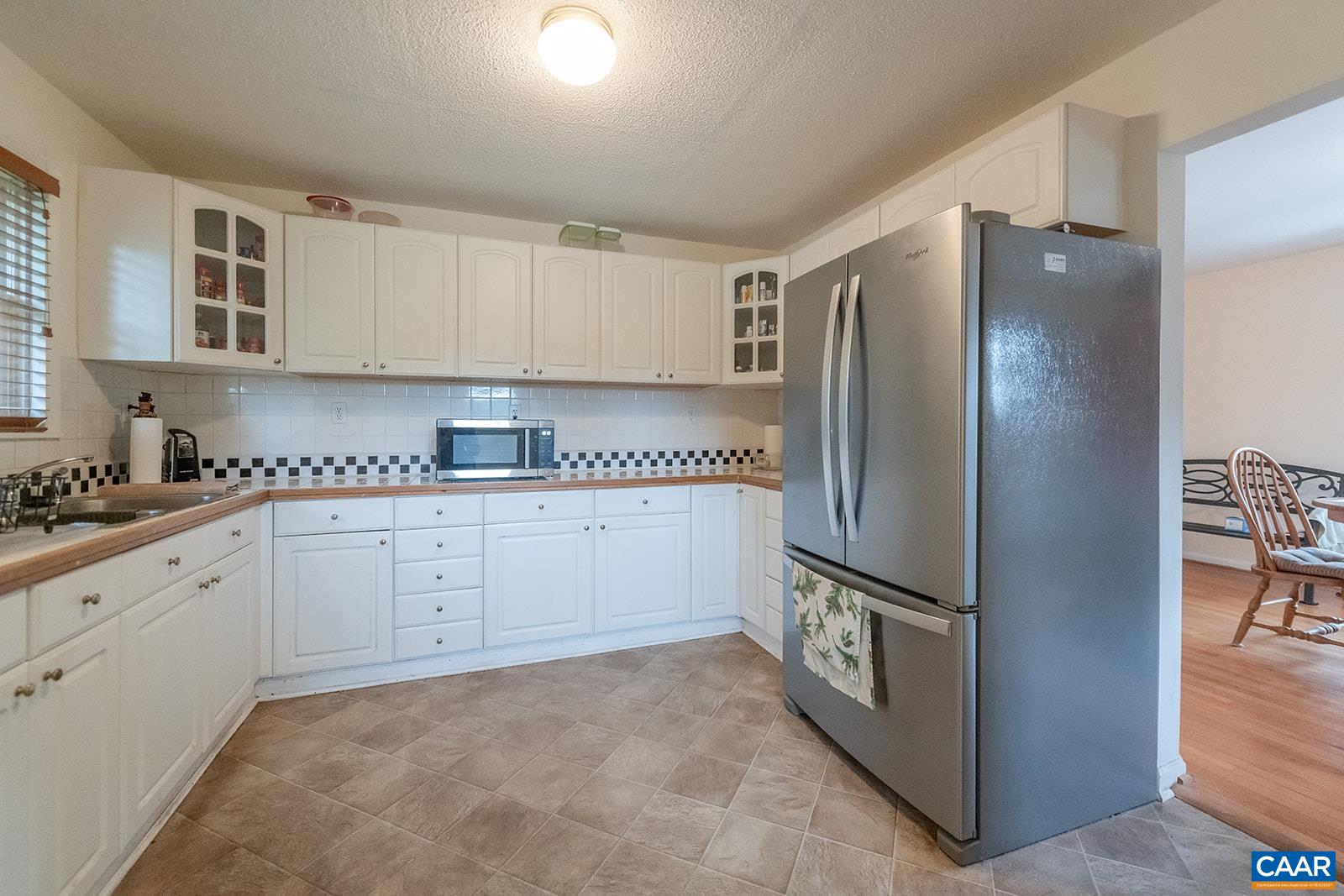 618 EDGEHILL WAY