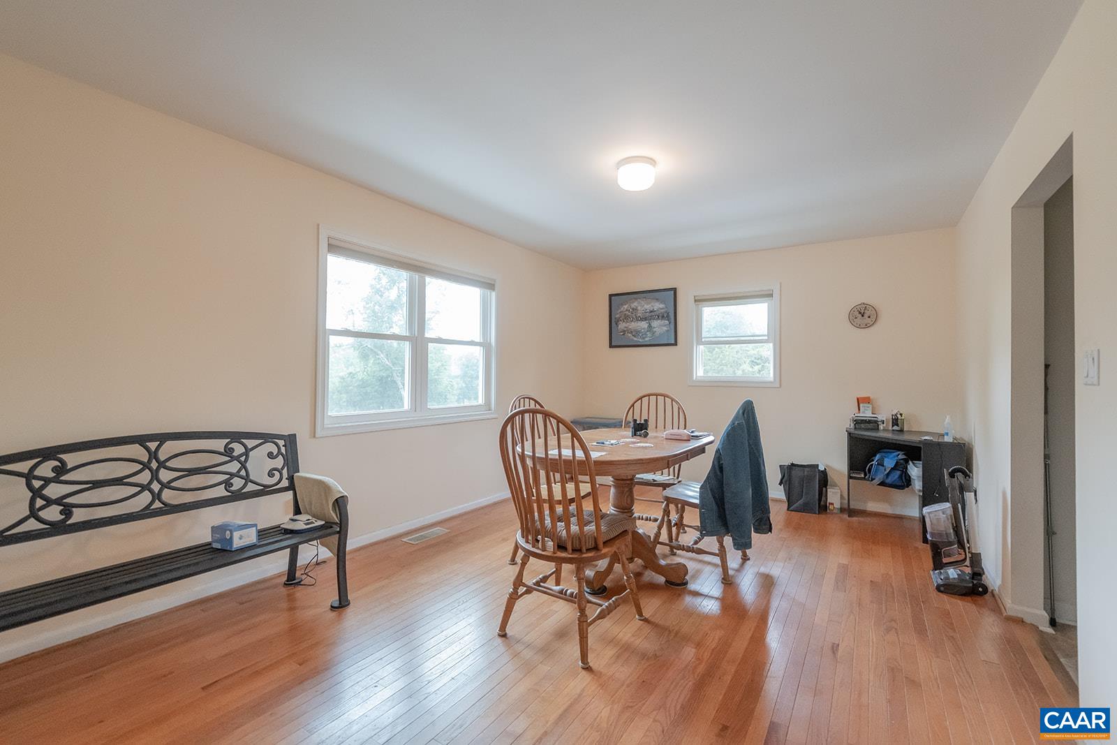 618 EDGEHILL WAY