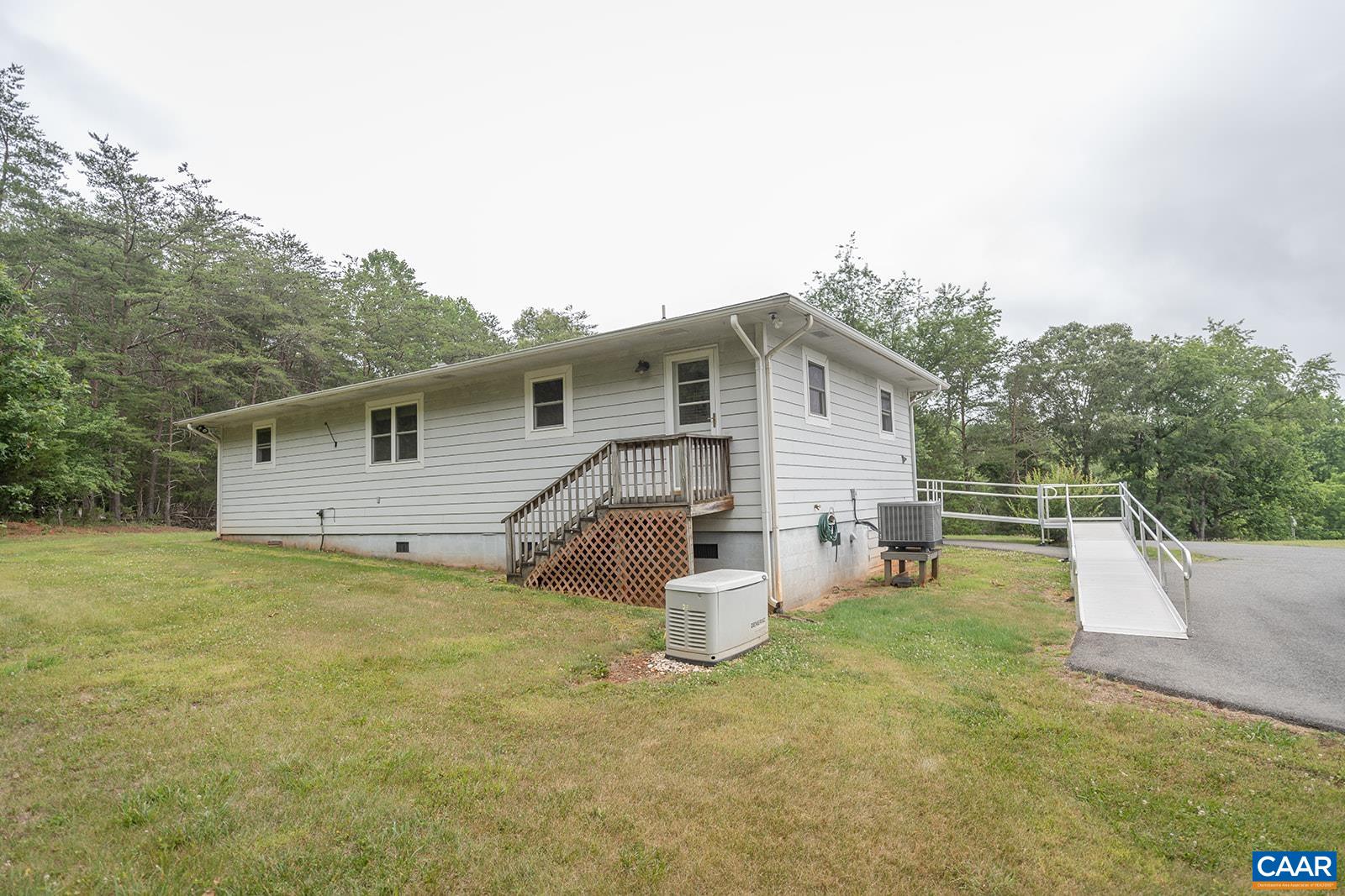 618 EDGEHILL WAY