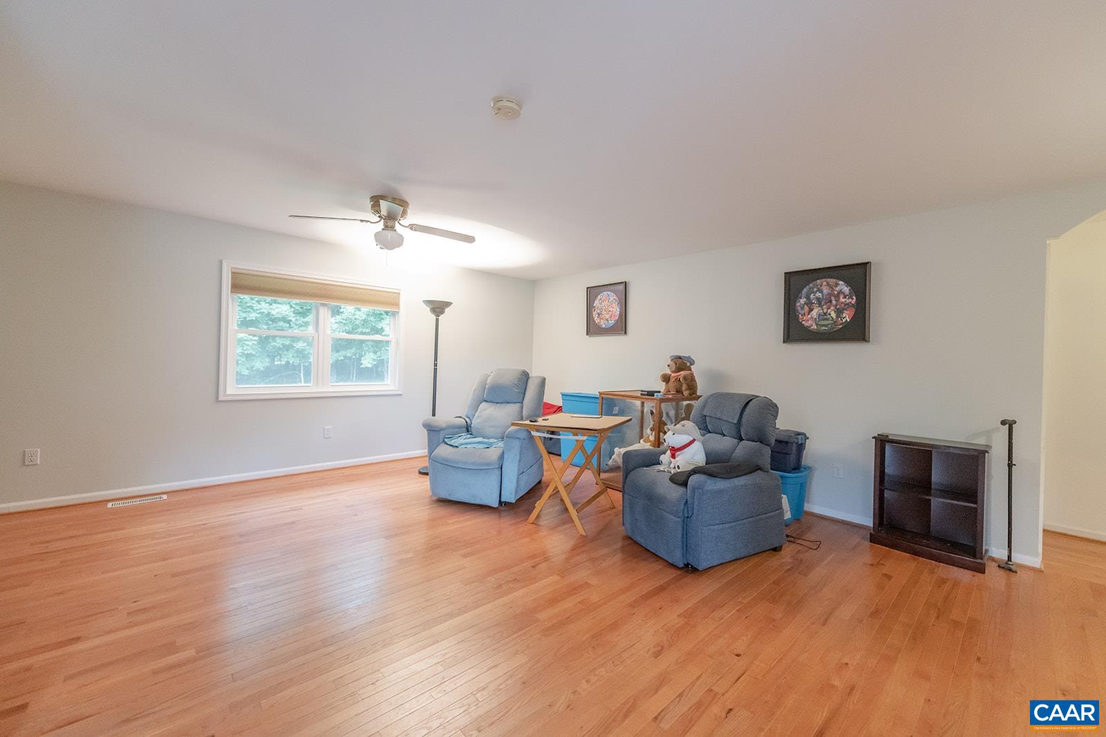 618 EDGEHILL WAY