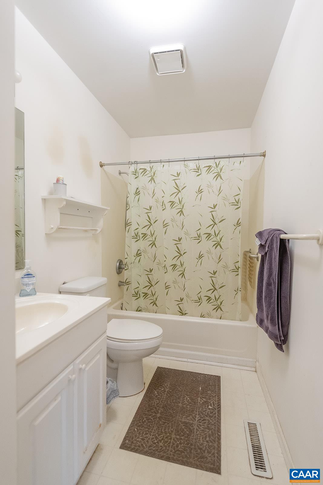 618 EDGEHILL WAY