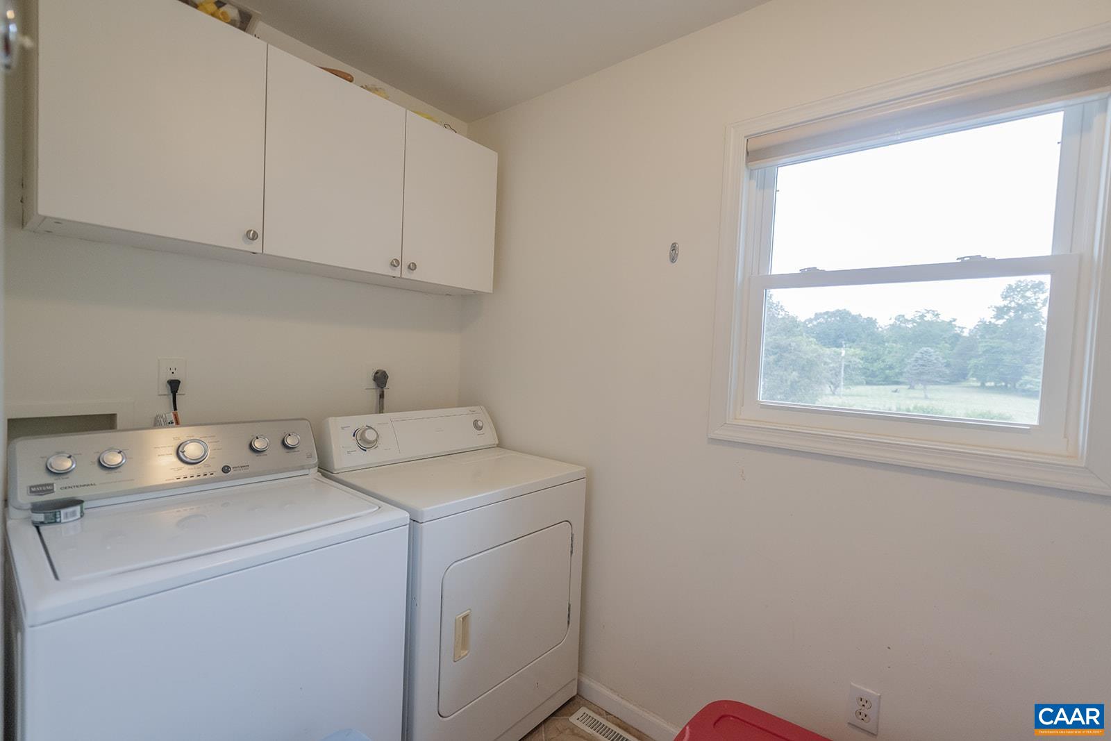 618 EDGEHILL WAY