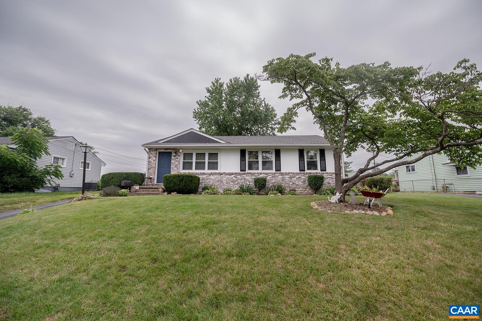 113 EDWARD AVE
