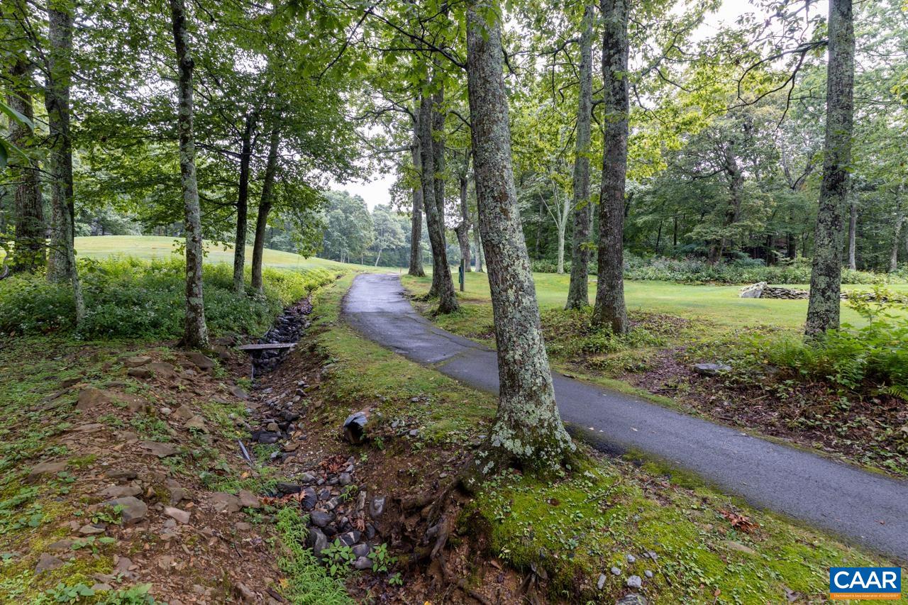 17 TRILLIUM CLOSE