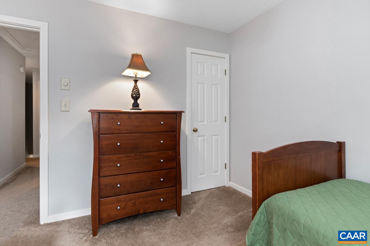 17 TRILLIUM CLOSE
