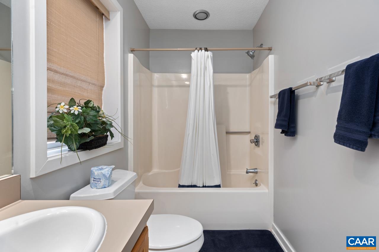 17 TRILLIUM CLOSE