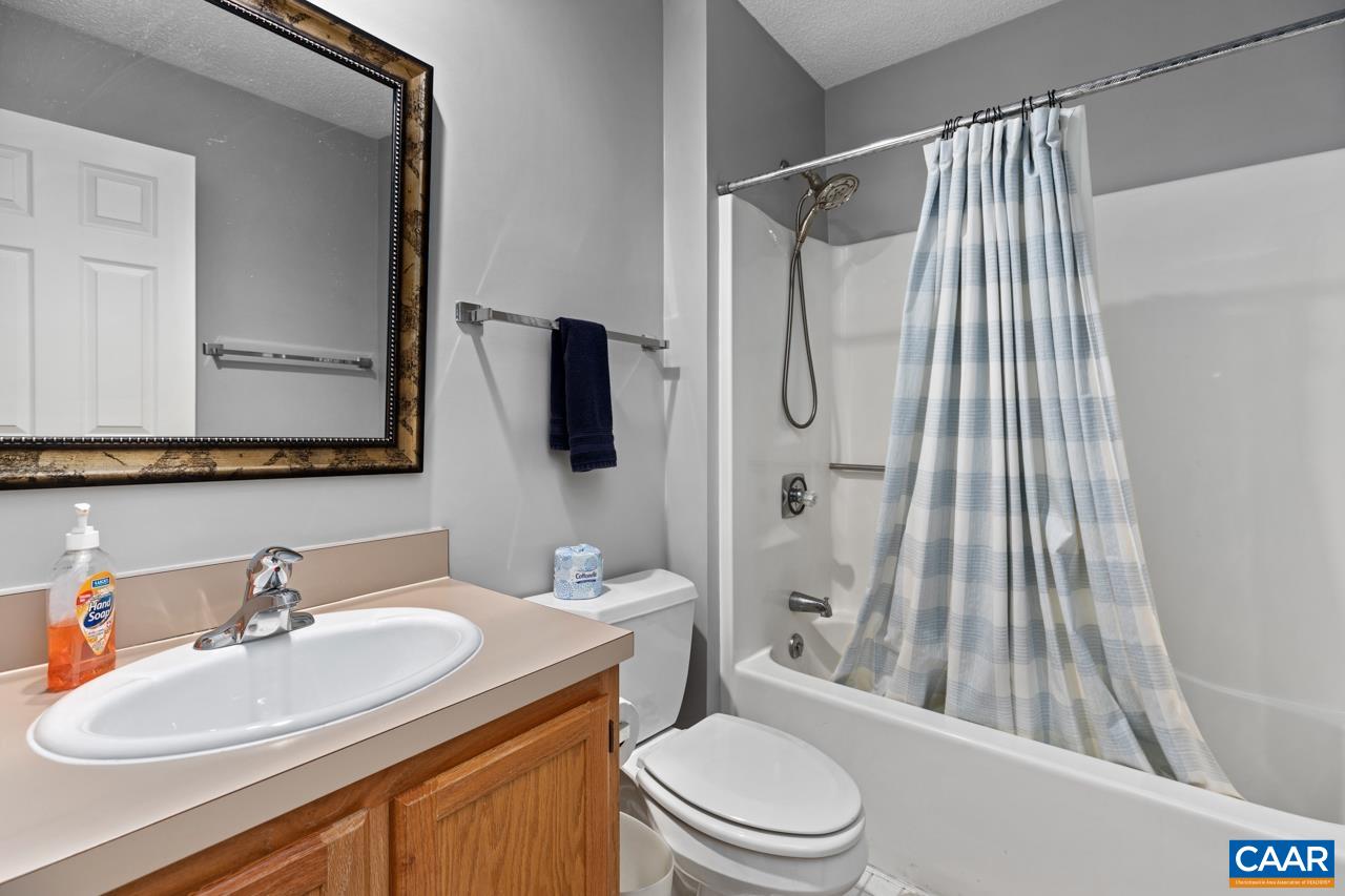 17 TRILLIUM CLOSE