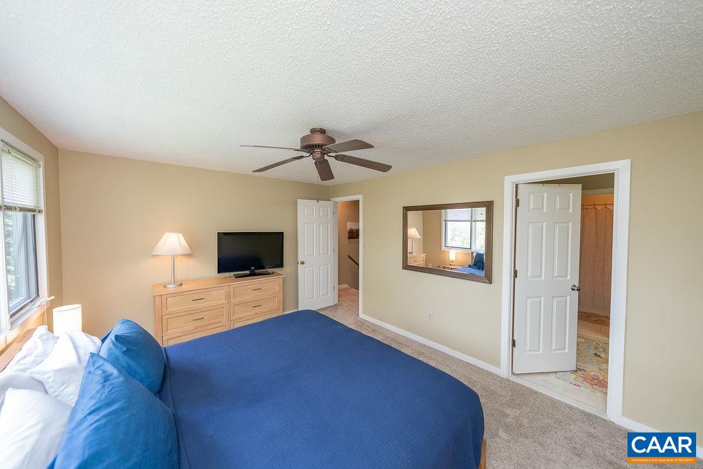 14 BRIARWOOD LN