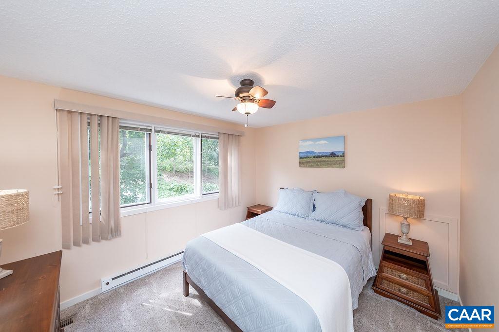 14 BRIARWOOD LN