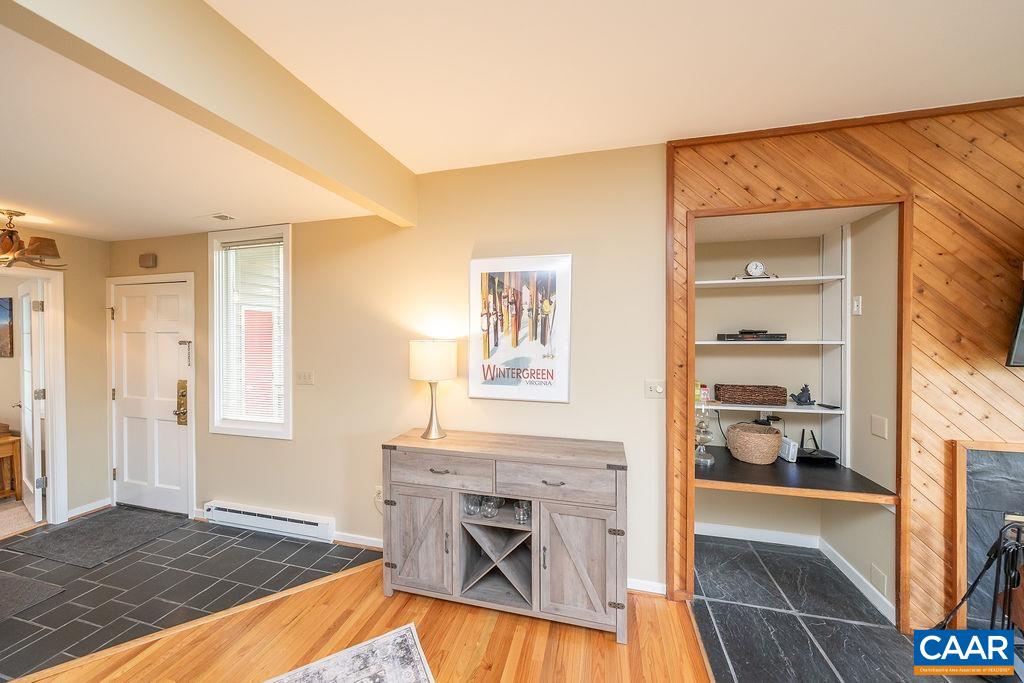 14 BRIARWOOD LN