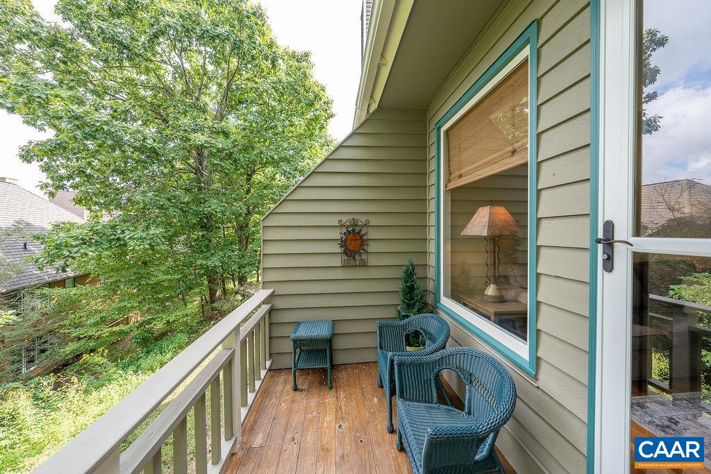 14 BRIARWOOD LN