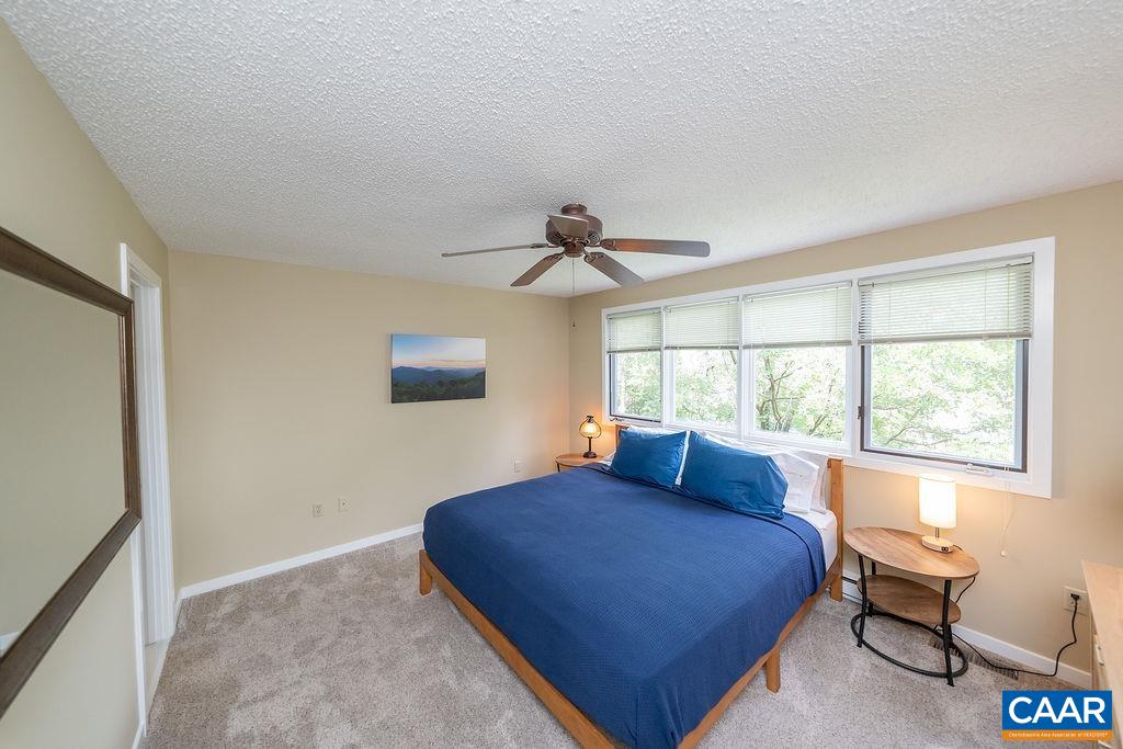 14 BRIARWOOD LN