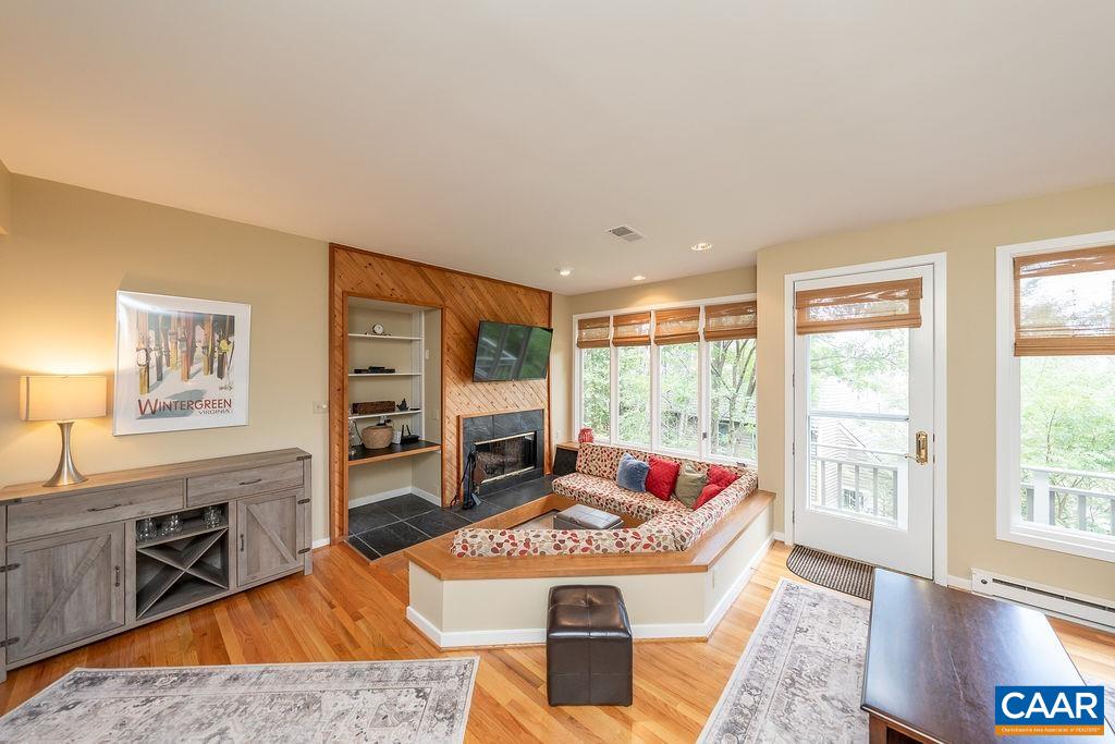 14 BRIARWOOD LN