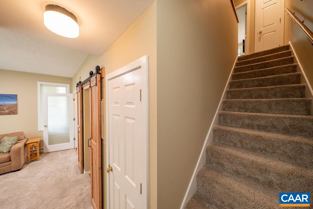 14 BRIARWOOD LN