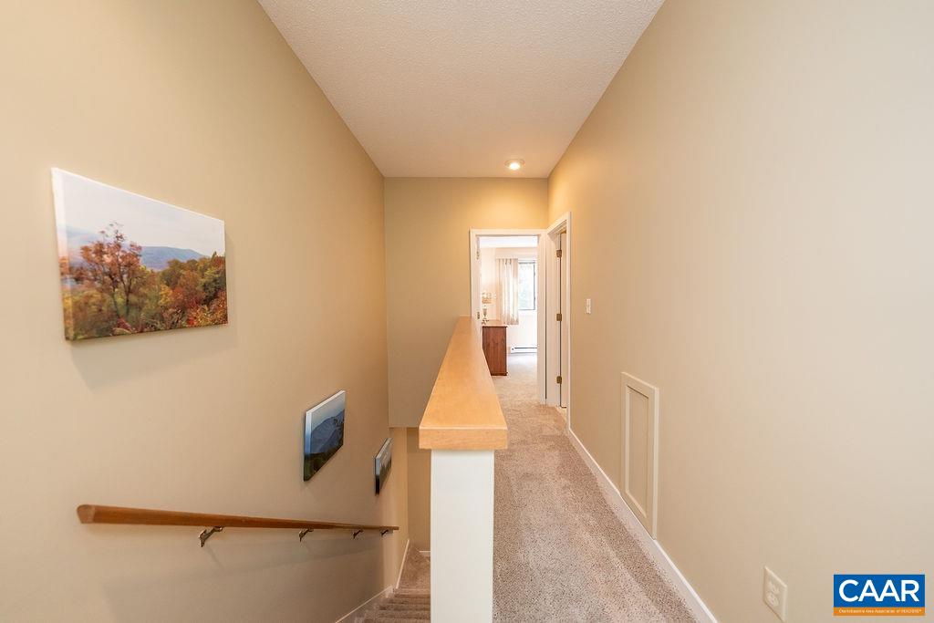 14 BRIARWOOD LN