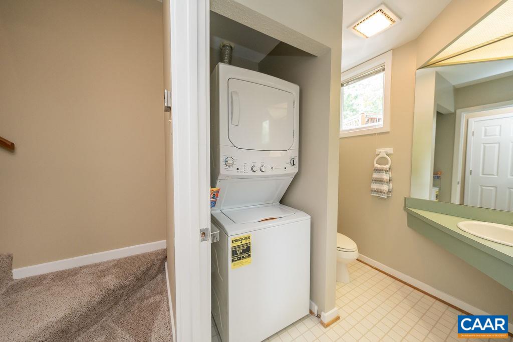 14 BRIARWOOD LN