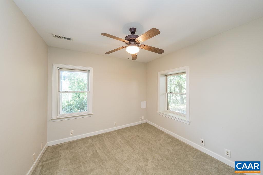 500 GREEN CREEK RD