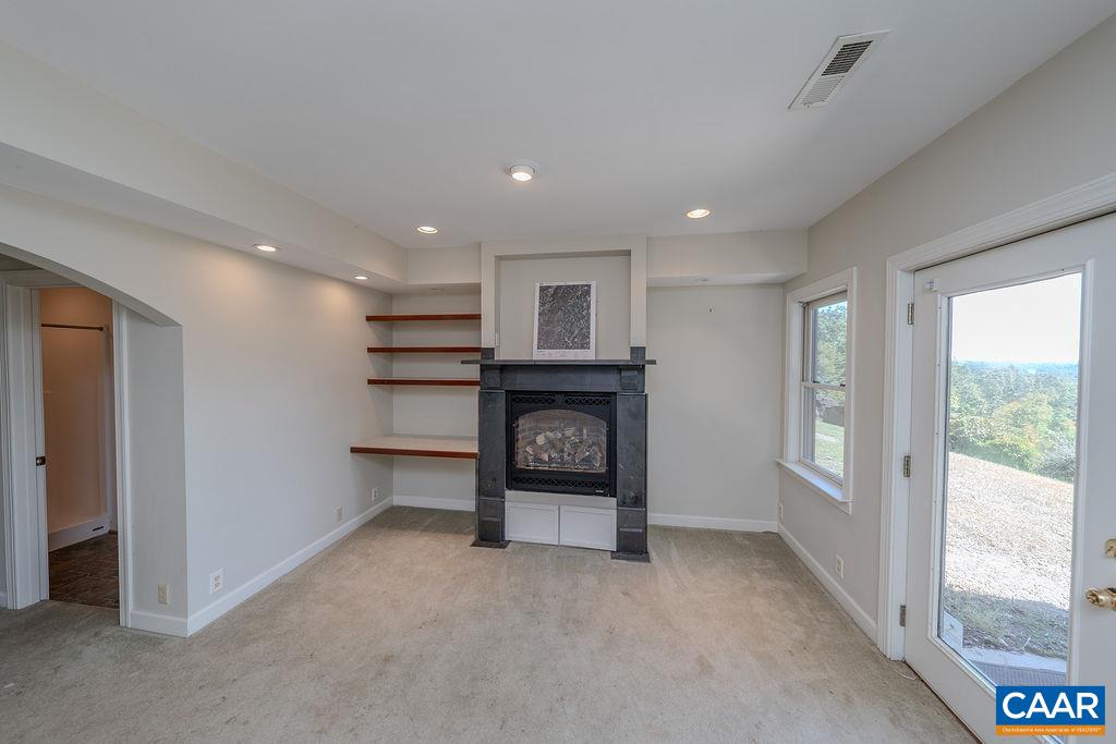 500 GREEN CREEK RD