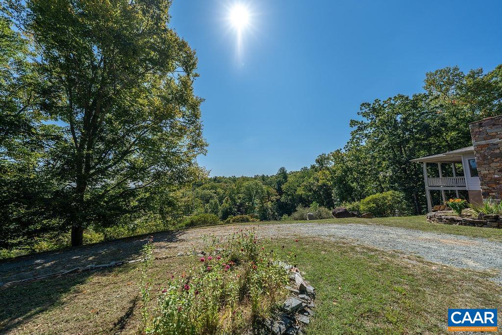 500 GREEN CREEK RD
