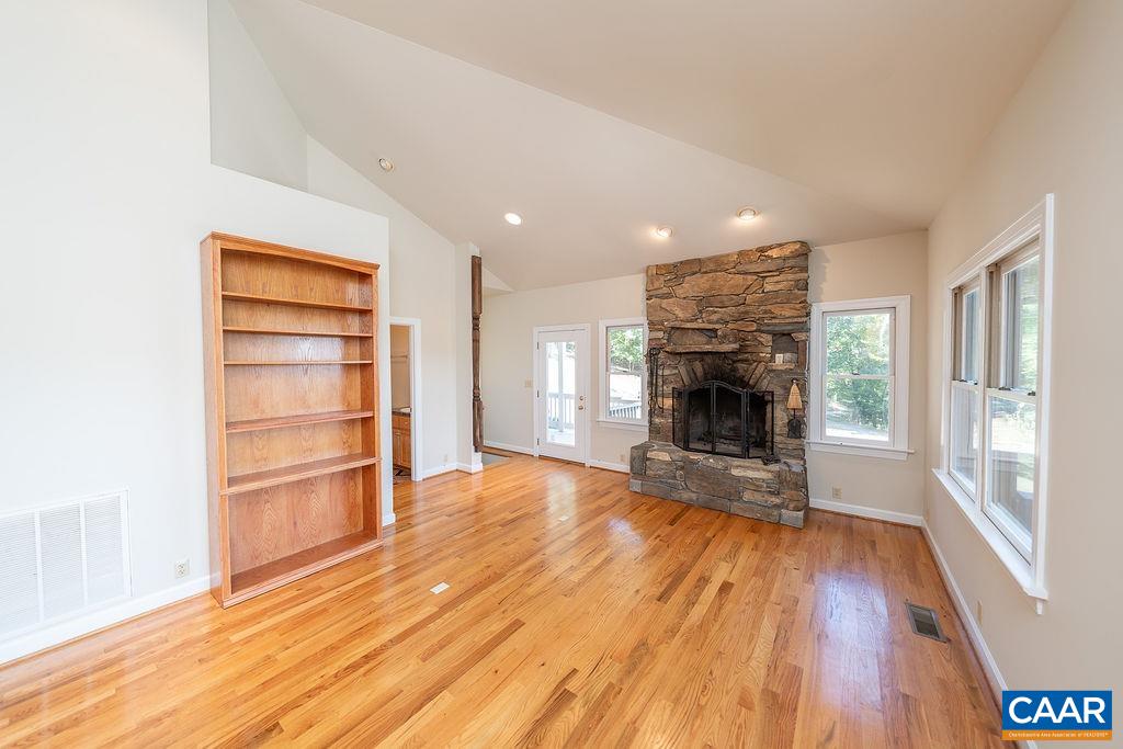 500 GREEN CREEK RD
