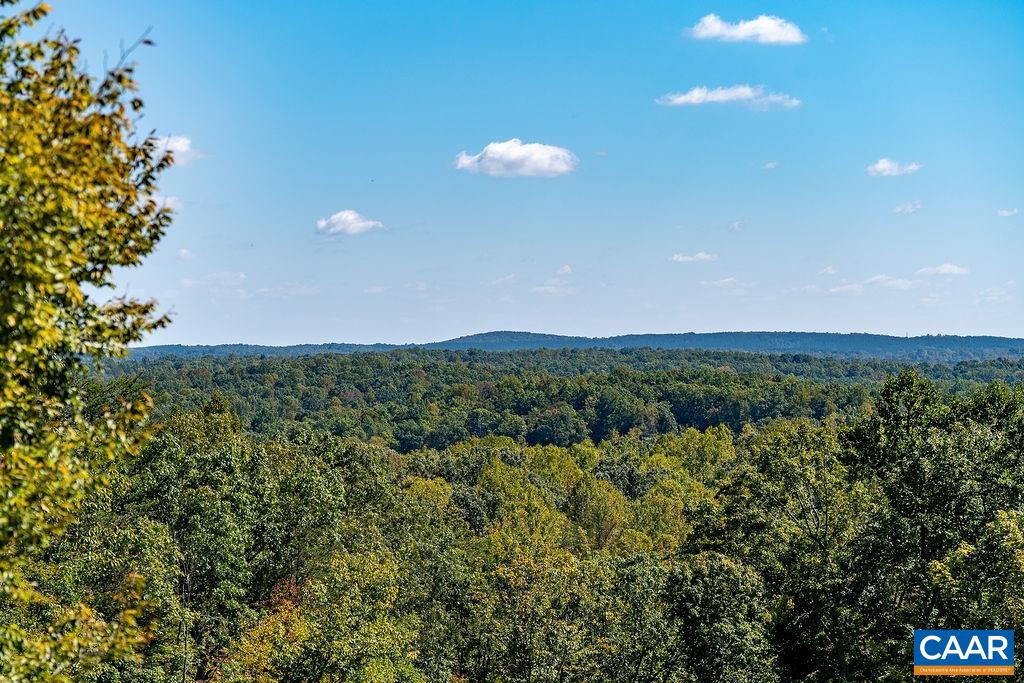 500 GREEN CREEK RD