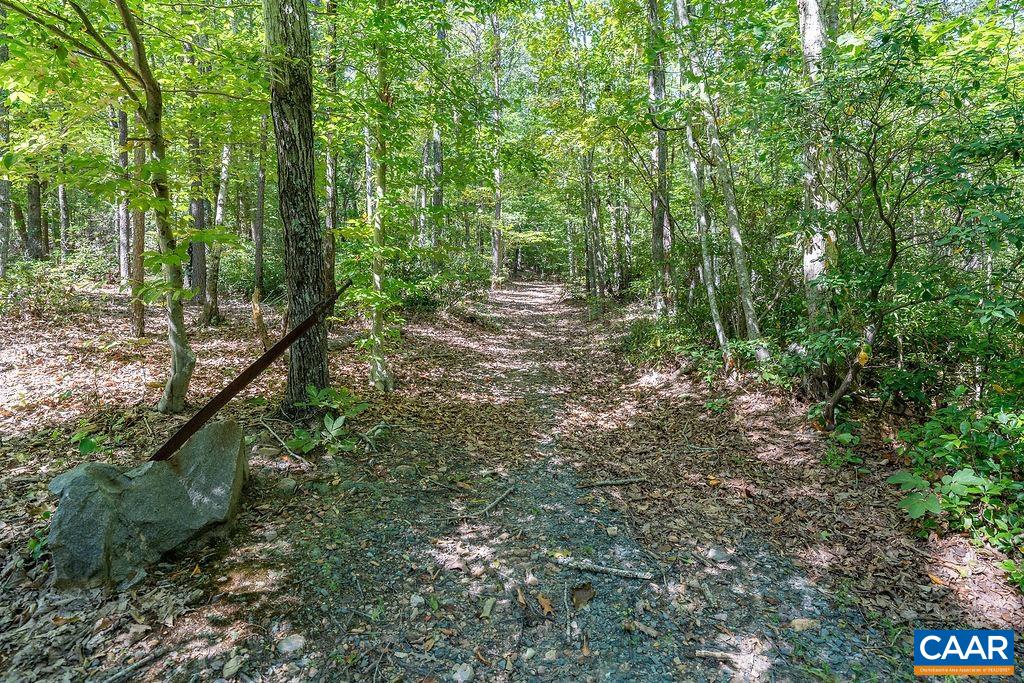 500 GREEN CREEK RD