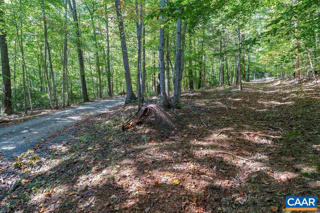 500 GREEN CREEK RD