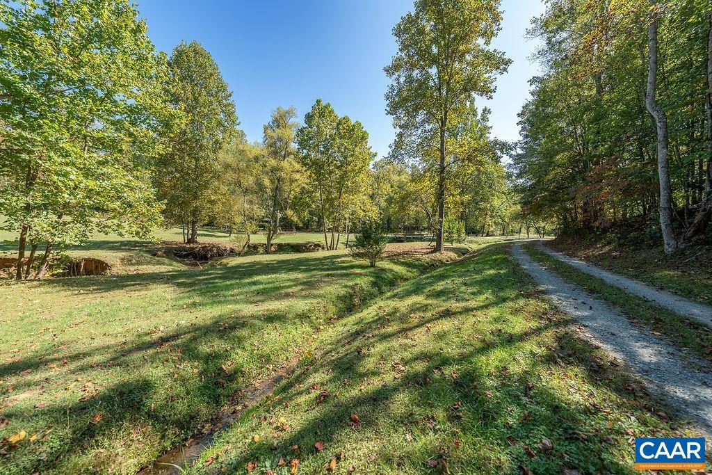 500 GREEN CREEK RD