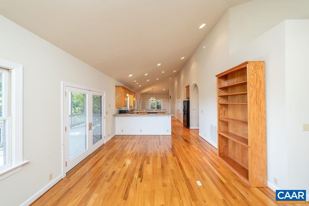 500 GREEN CREEK RD