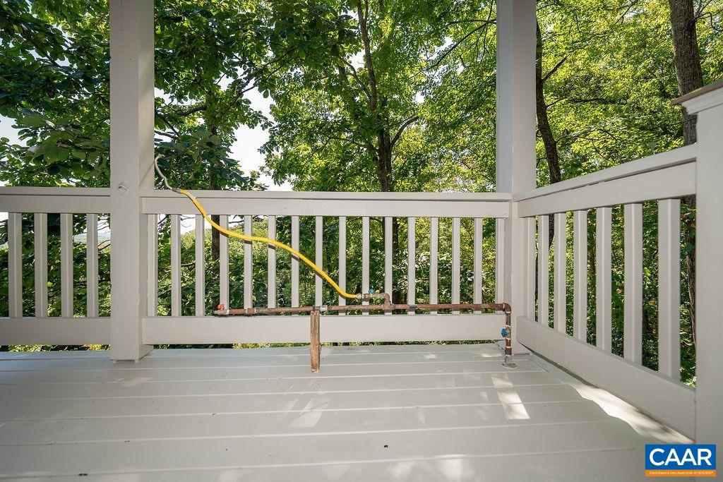 500 GREEN CREEK RD