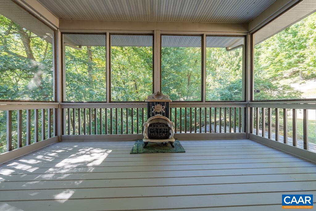 500 GREEN CREEK RD
