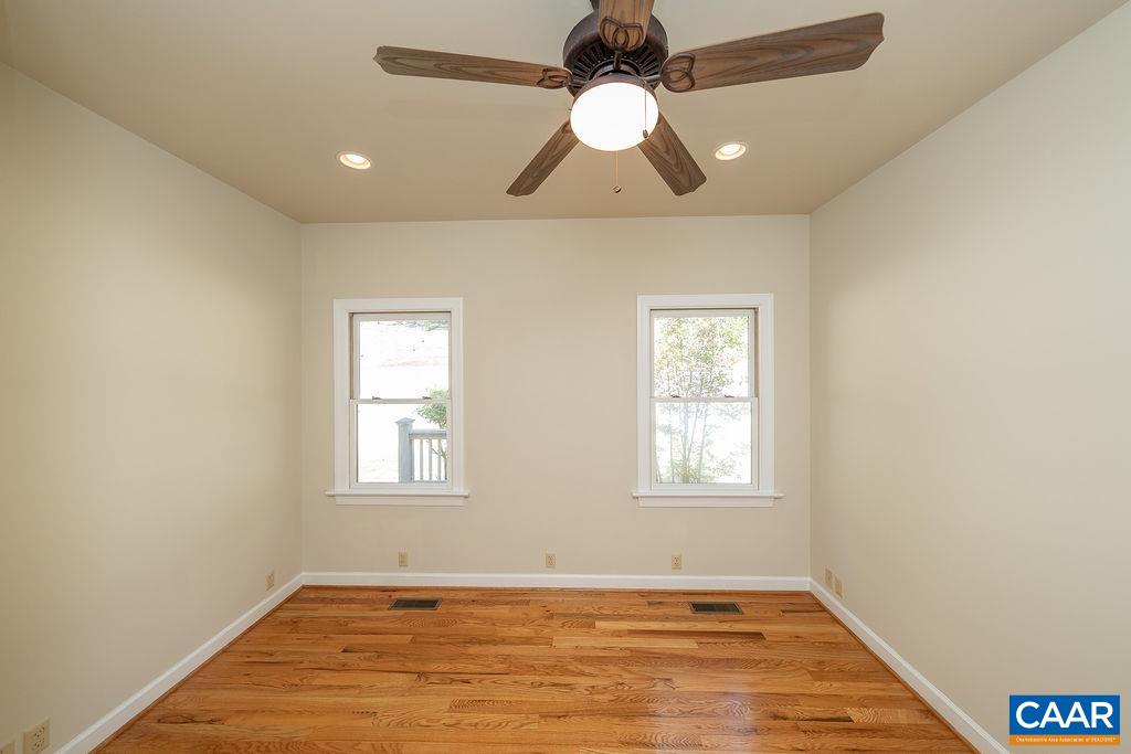 500 GREEN CREEK RD