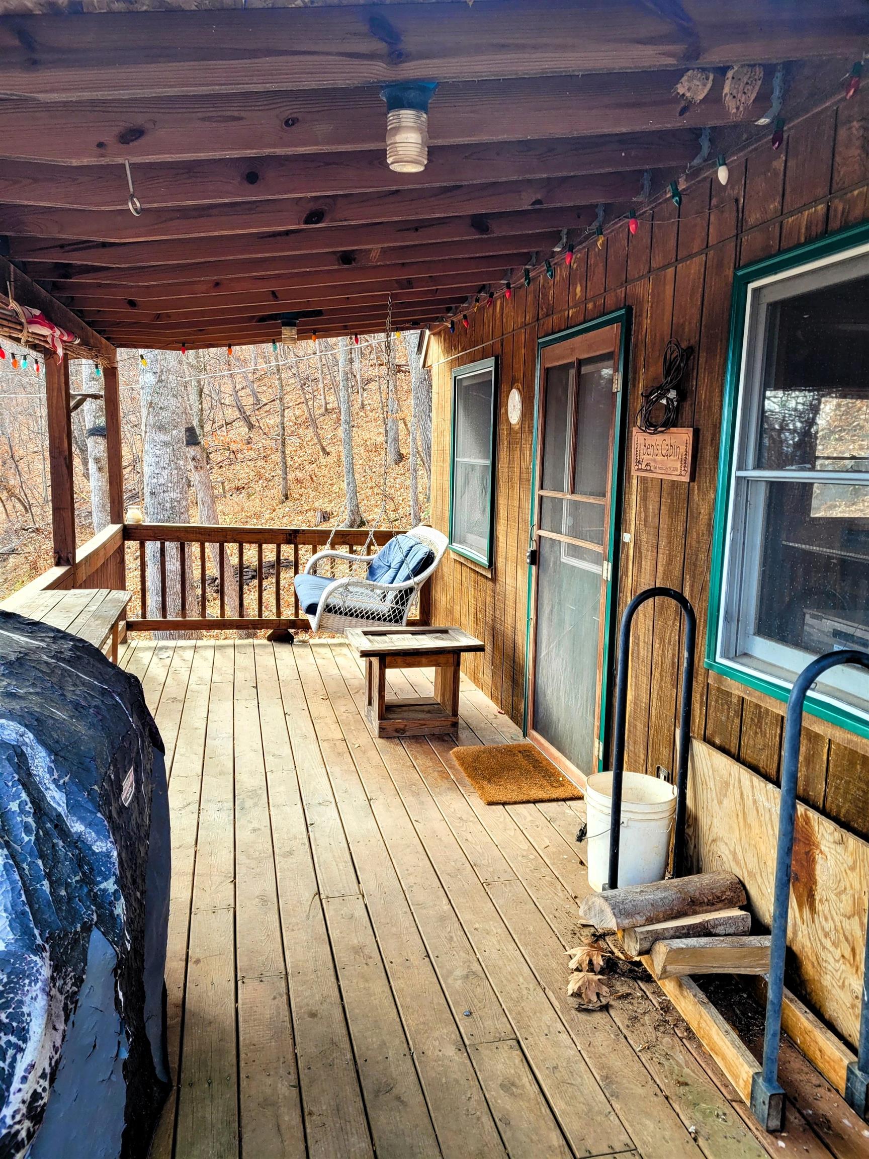 1563 PEAKS VIEW DR