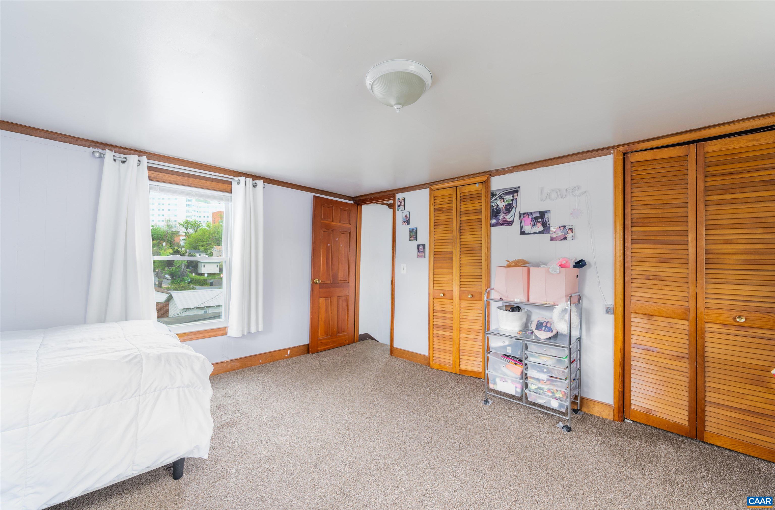 1101 CHERRY AVE