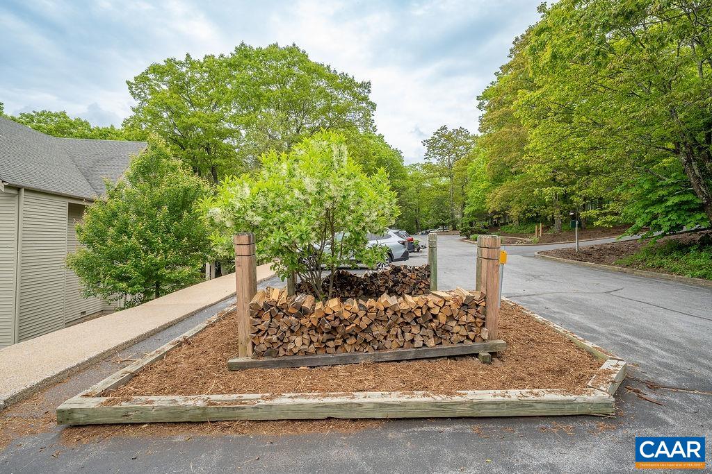 2244 TANNERS RIDGE CONDOS