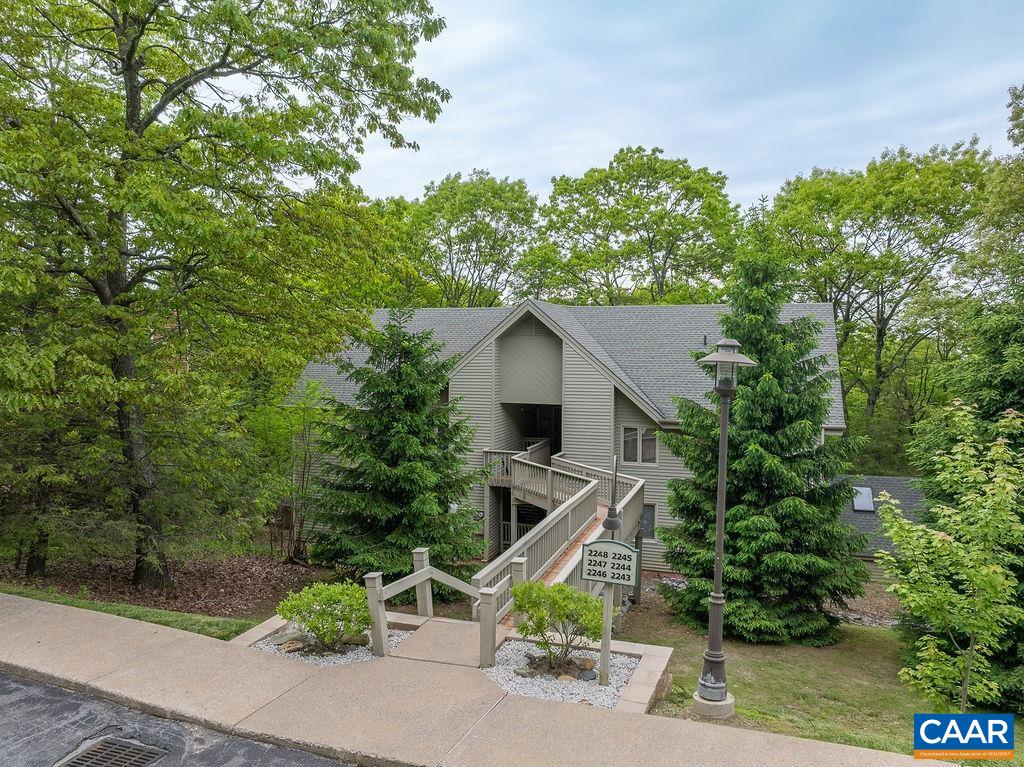 2244 TANNERS RIDGE CONDOS