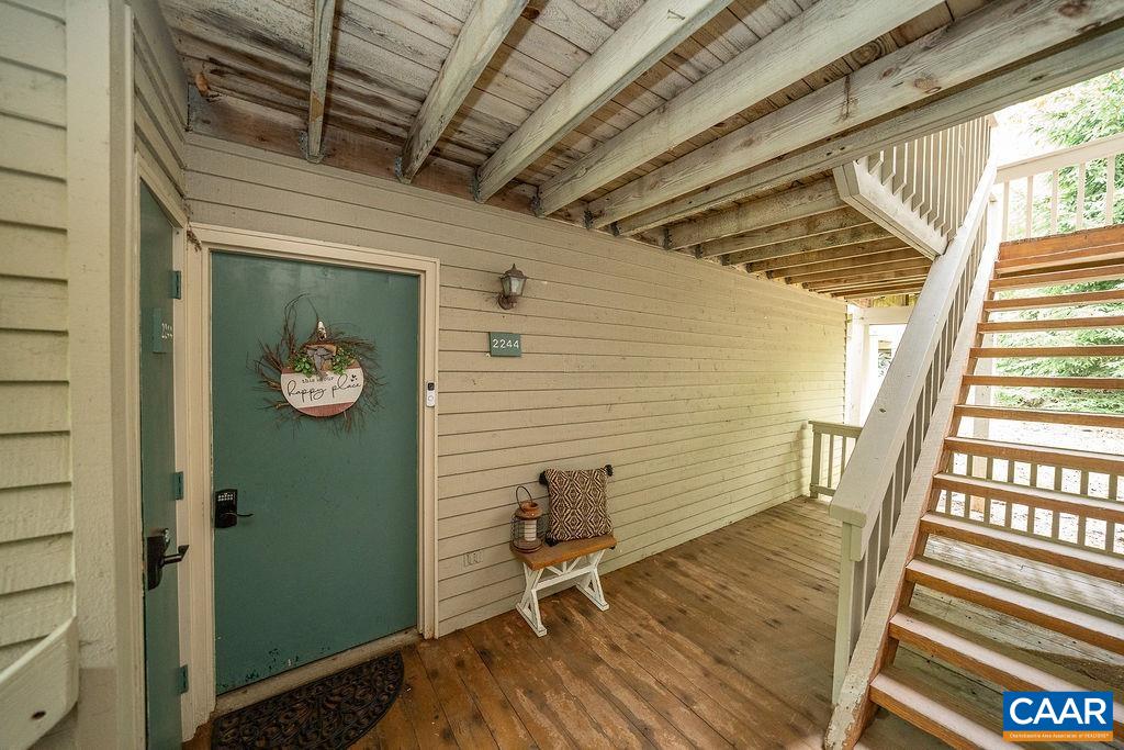 2244 TANNERS RIDGE CONDOS