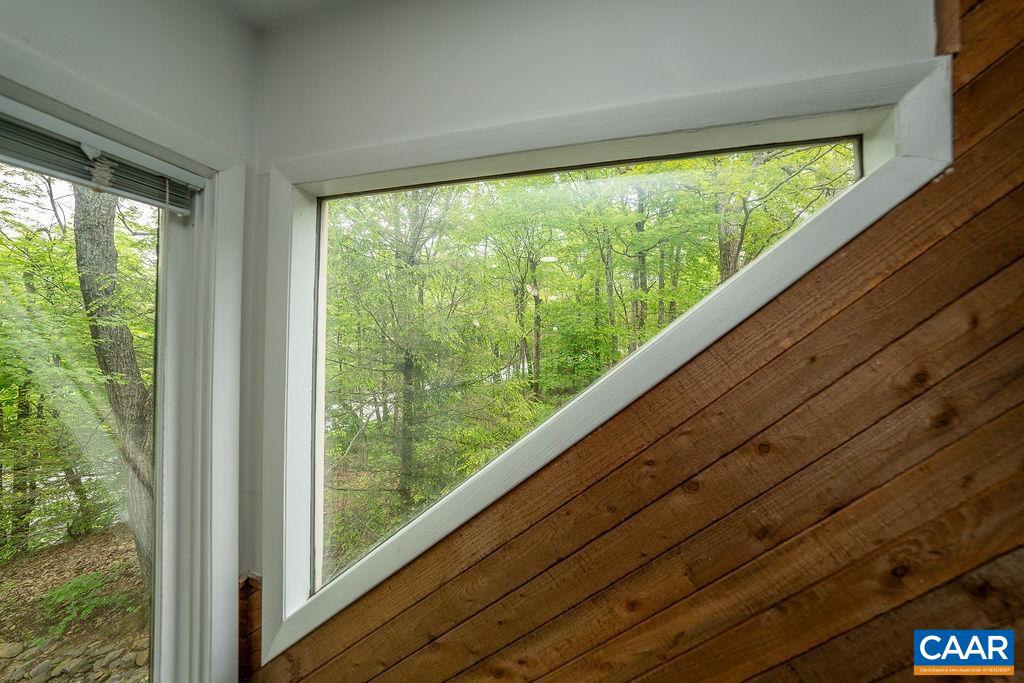 2244 TANNERS RIDGE CONDOS