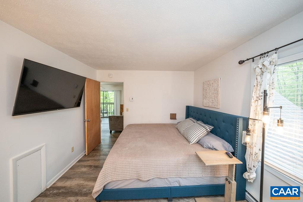 2244 TANNERS RIDGE CONDOS